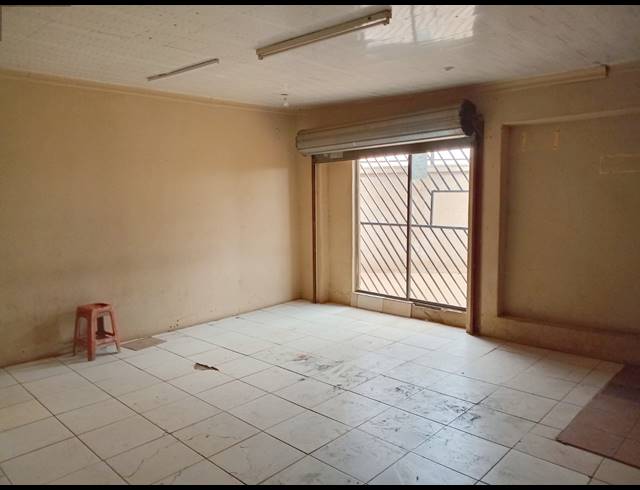 3 BEDROOM HOUSE FOR SALE IN EVATON WEST